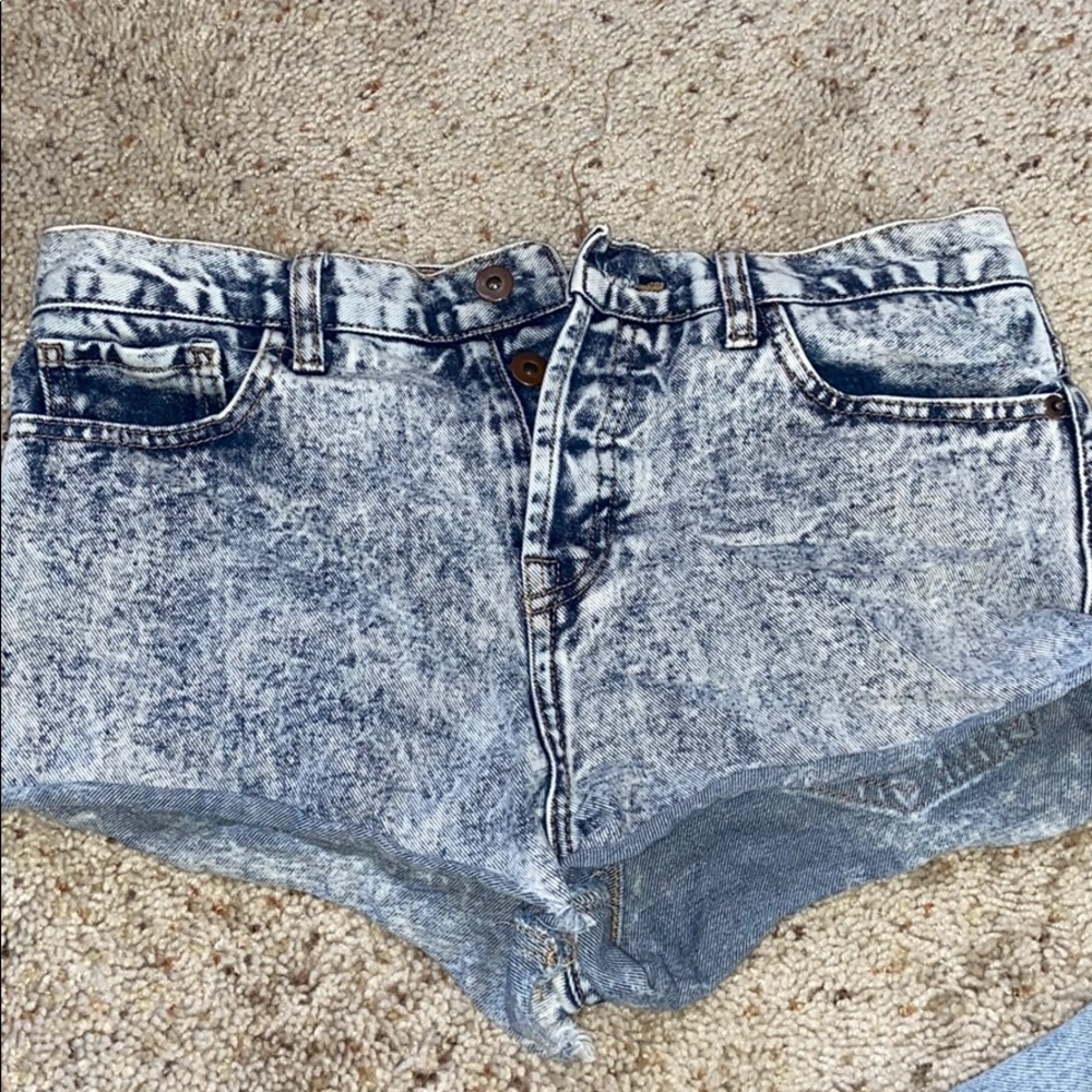 Acid wash short shorts